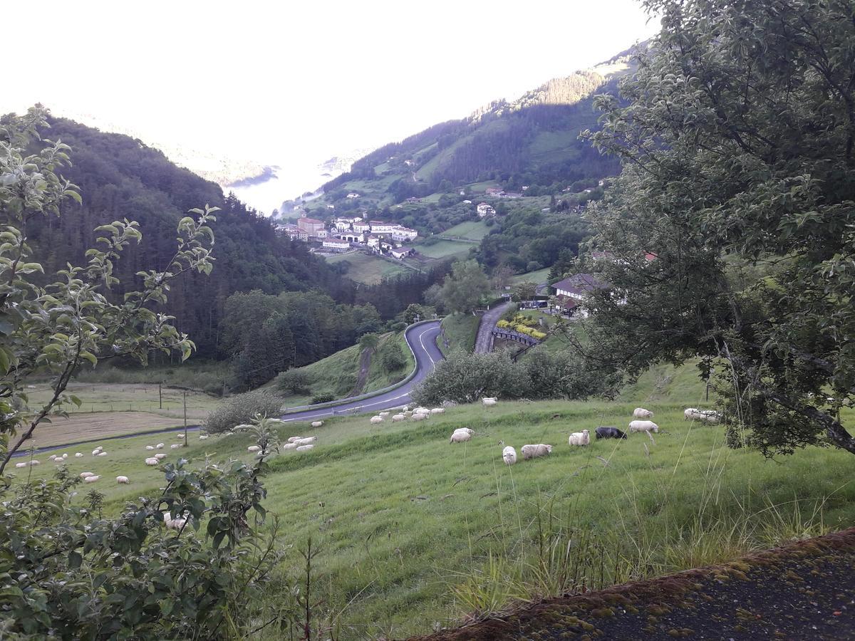 Etxeberri Landa Etxea * Errezil